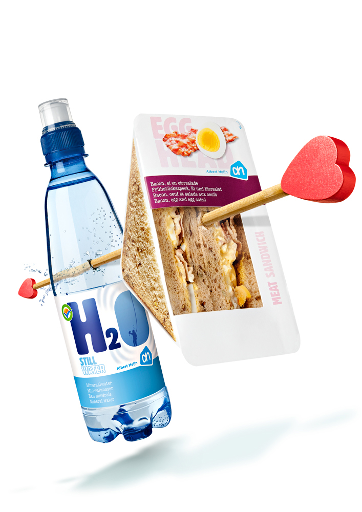 Reclamefotografie AH to go sandwich en water