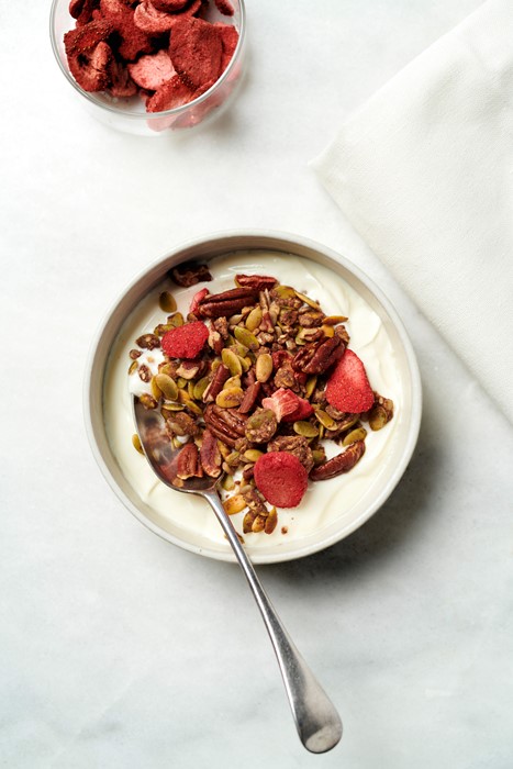 Foodfotografie granola bowl rood fruit