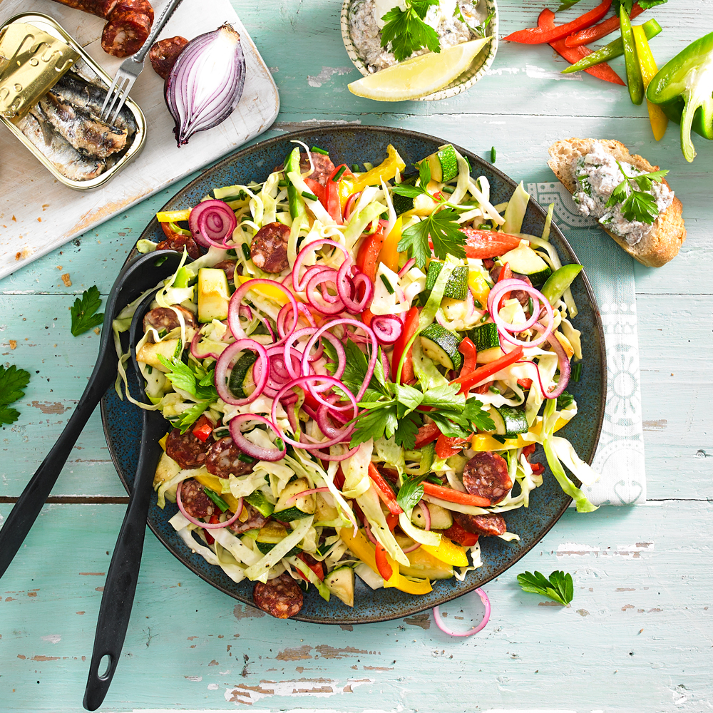 Food Fotografie kleurrijke Balkan salade