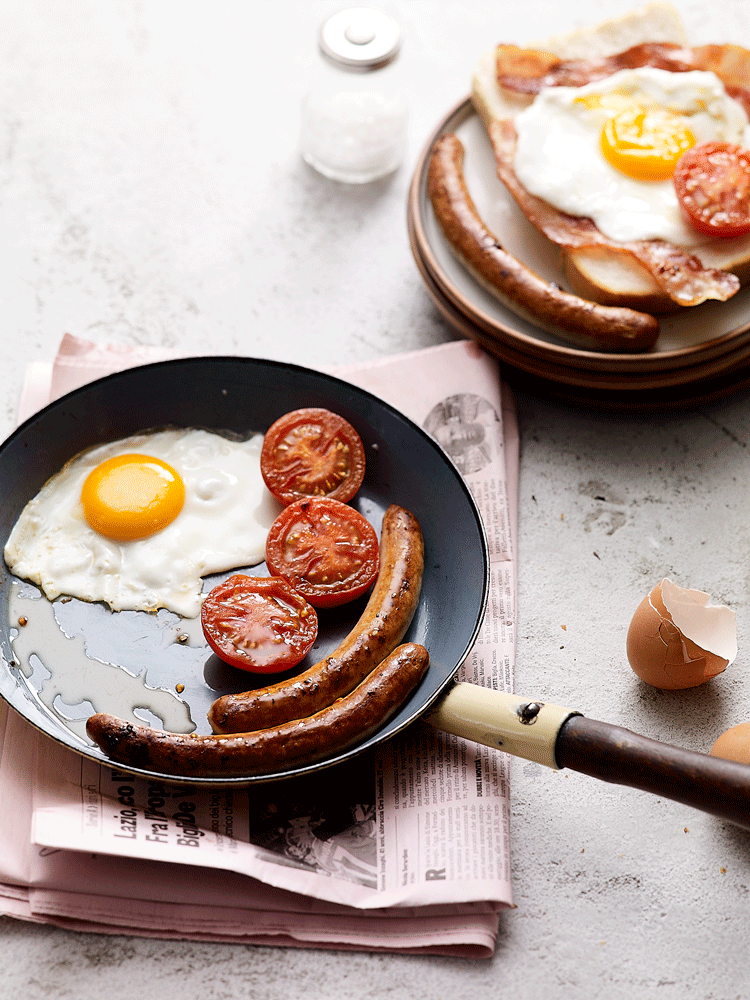 Food fotografie ei met spek ontbijt